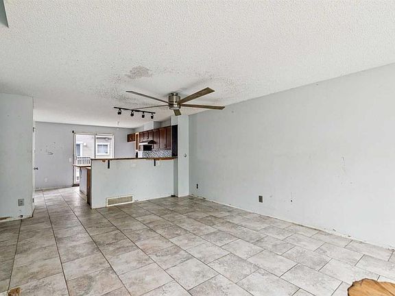 2nd image of 76 NW Elgin Gdns SE