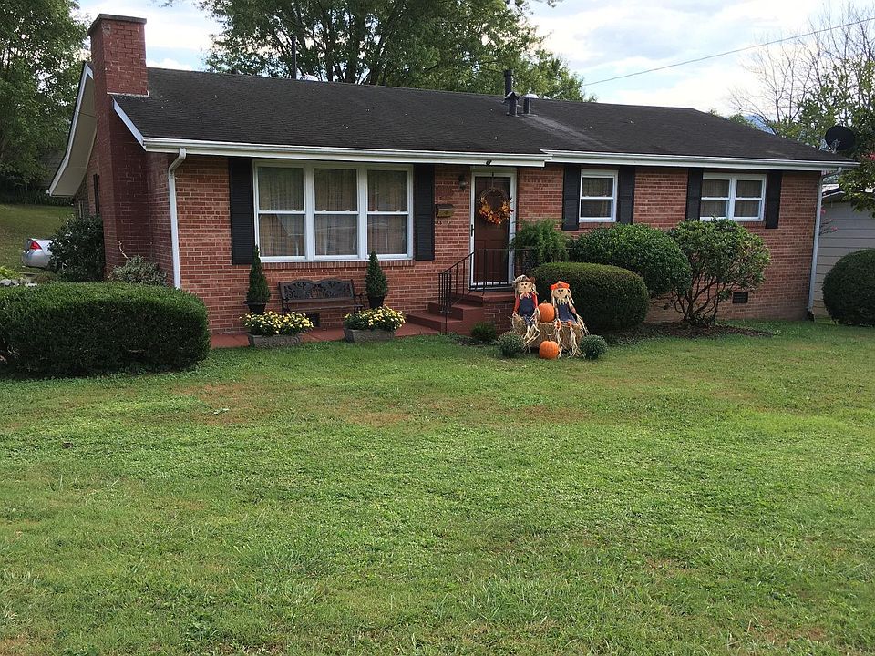1st image of 801 Cirencester Ave