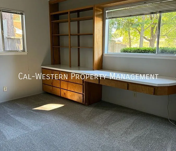 13270 Franklin Ave — Photo 9