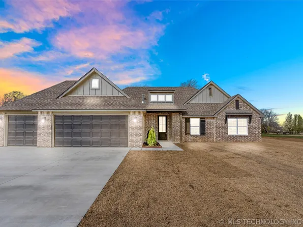 24532 S Eliza Dr, Claremore, OK 74017