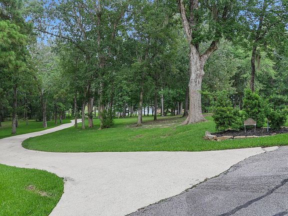 3rd image of 231 Ridge Cove Ln