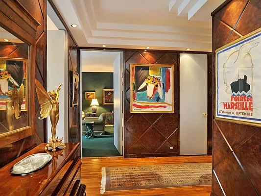 Sold by Sotheby's International Realty | media 19