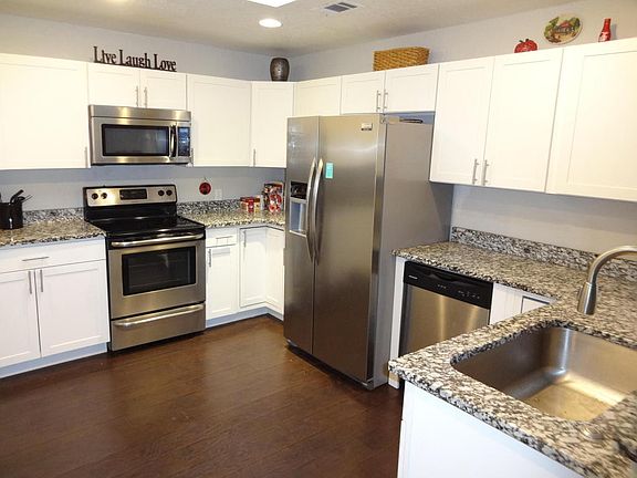 5th image of 261 Honeysuckle Way