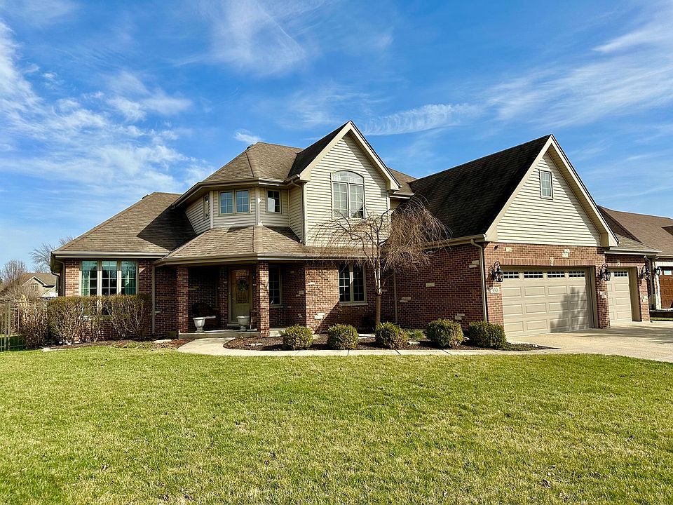 1st image of 330 Monterey Dr