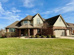 330 Monterey Dr, New Lenox, IL 60451