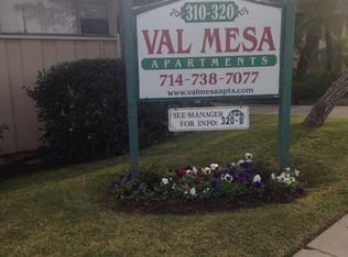 310 W Valencia Mesa Dr APT 4, Fullerton, CA 92835