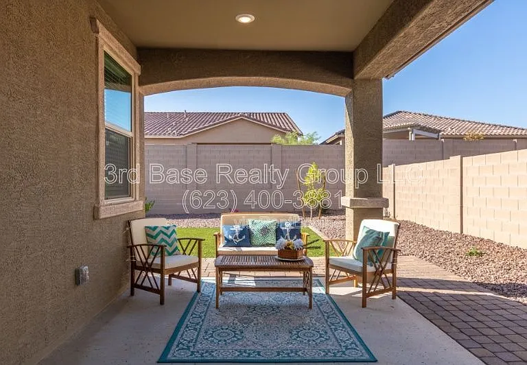 21242 W Wilshire Dr — Photo 3