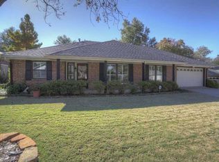 2541 Regency Rd, Bartlesville, OK 74006