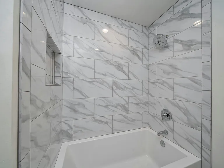 6292 Pine St — Photo 7