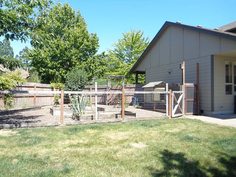 3426 Duck Pl — Photo 16