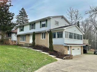 14224 Schreiber Rd, Maple Heights, OH 44137