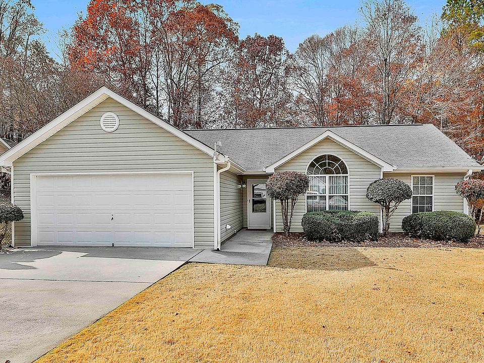 1st image of 120 Creekside Dr