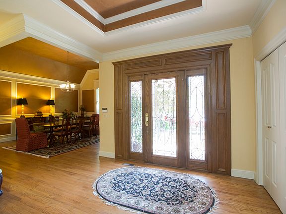 Glass door let through natural light