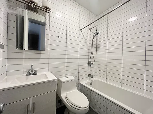 Rented by Pear NYC LLC | media 6