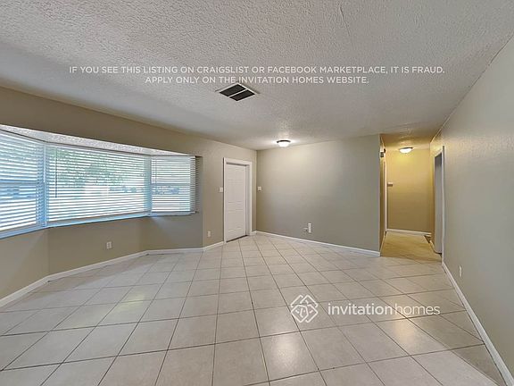 3rd image of 122 Van Dyck Dr