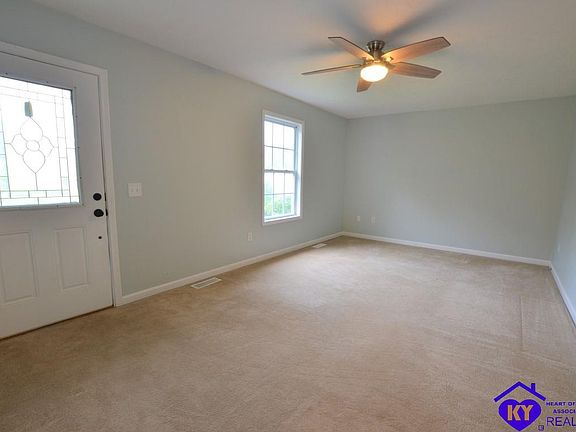 3rd image of 170 Manley Ave