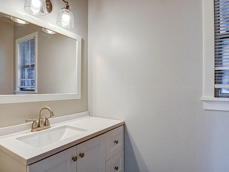 131 Lakewood Dr — Photo 13