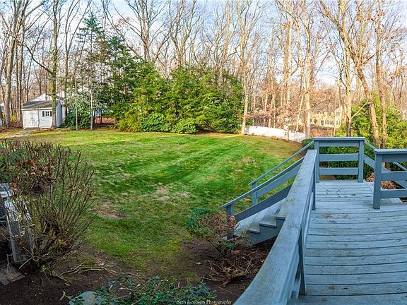 5th image of 201 Varnum Dr