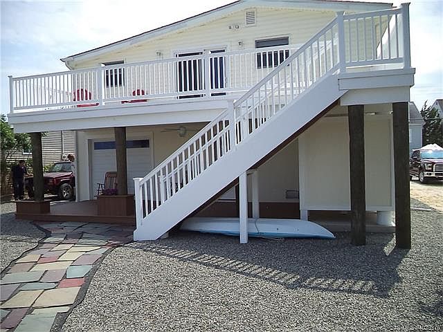 2nd image of 16 Mary Jeanne Ln
