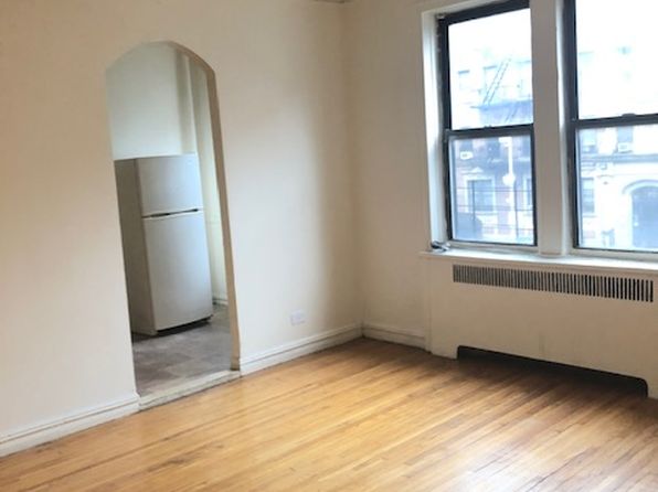 667 Ocean Ave APT 1C