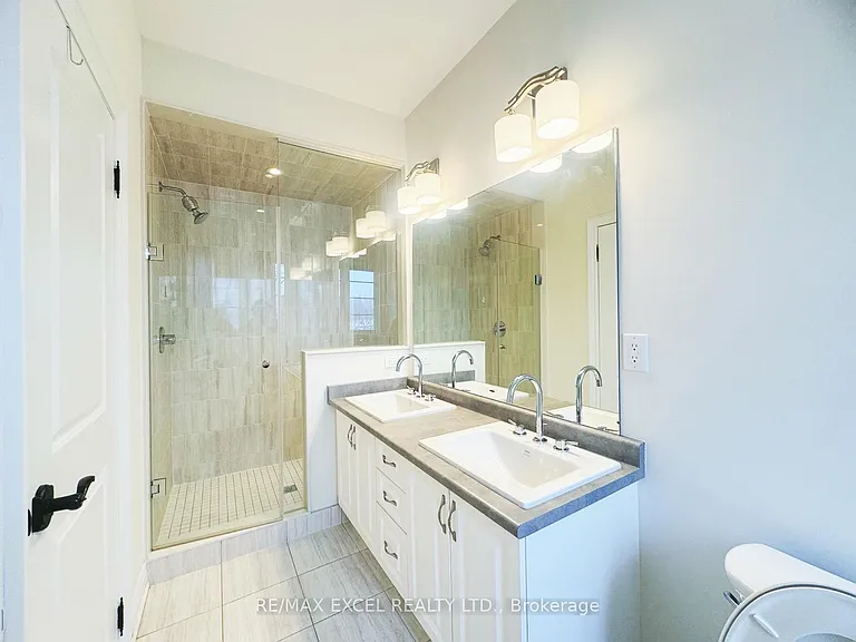 28 Island Green Ln — Photo 14