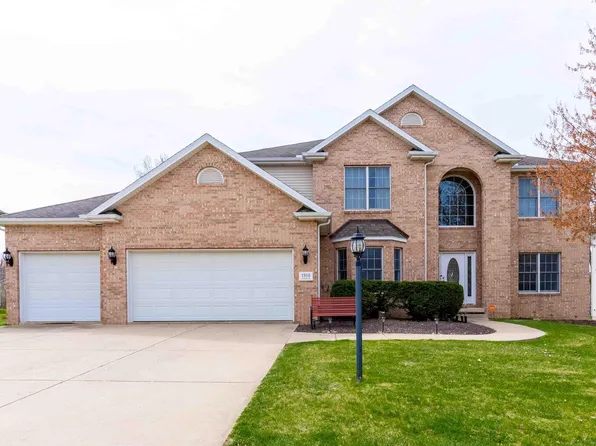 1918 W Geneva Rd, Peoria, IL 61615