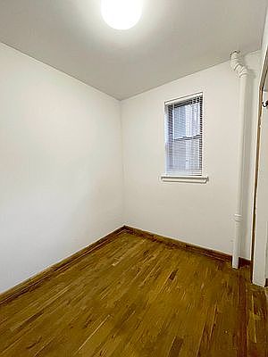 5th image of 164 E 88th St APT 3RE