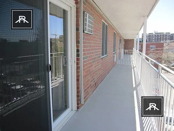48 Green St #409 — Photo 18
