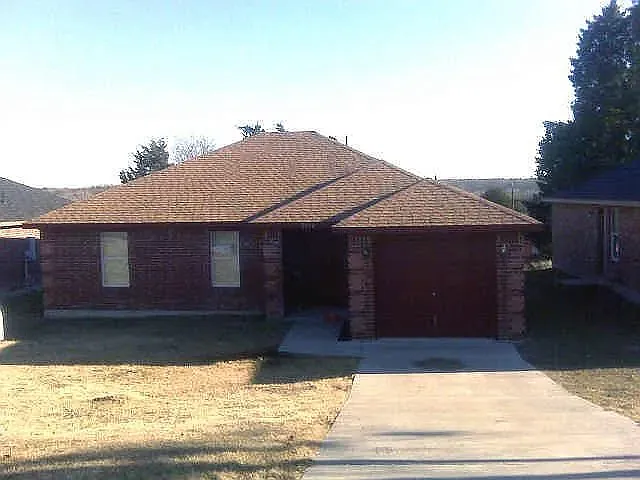 4 bed, 1054 sqft, $1,750 — Photo 1