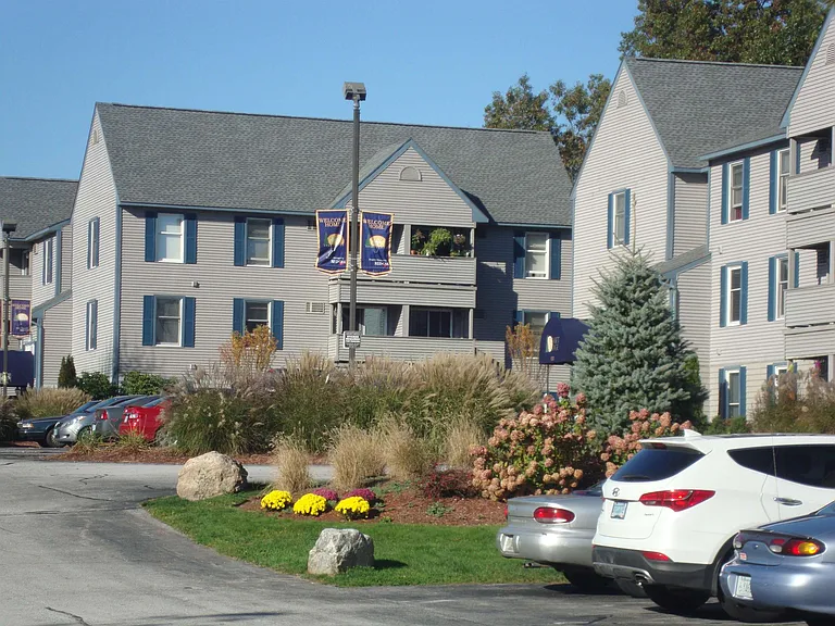 171 Eastern Ave #203 — Photo 5