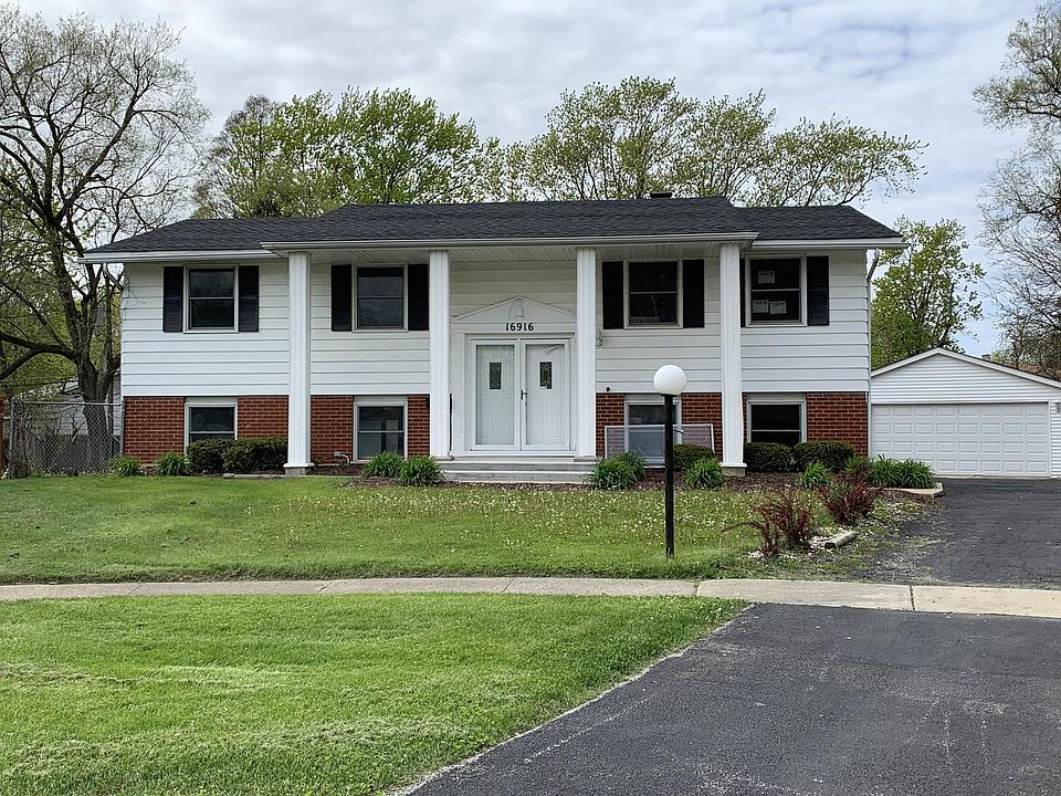 1st image of 16916 Glen Oaks Ct