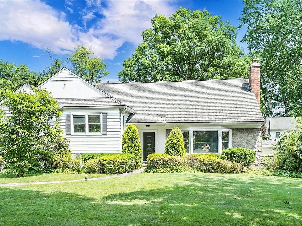 1st image of 127 Morris Lane S