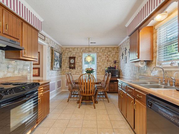 5th image of 6762 Hickory Jack Ave
