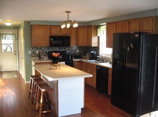 20 Paige Dr, Gorham, ME 04038