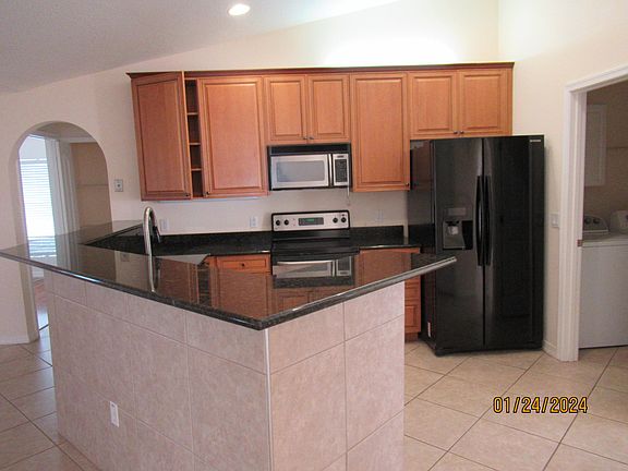 3rd image of 2459 SE Pascal Avenue