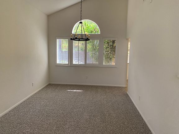 3rd image of 9275 Calle De Vista Oeste