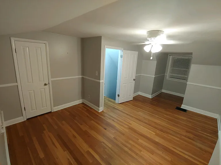 Bedroom upstairs (2)