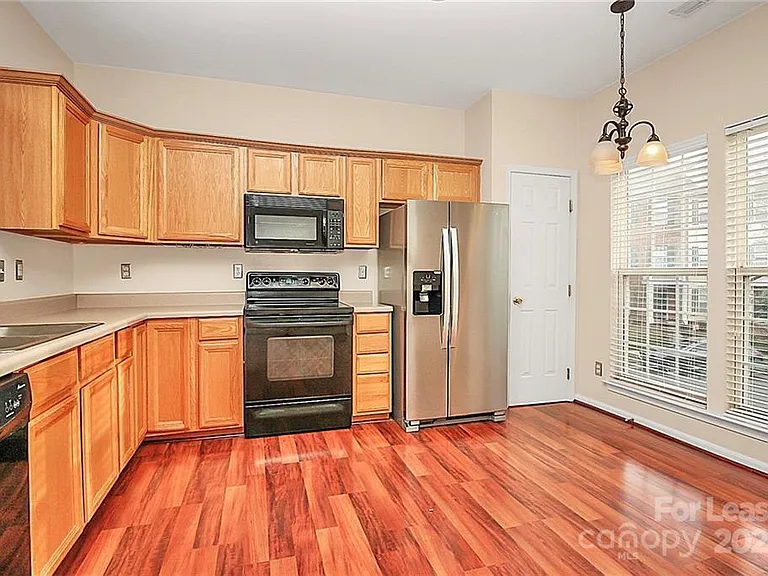 12133 Harrison Steel Dr — Photo 8