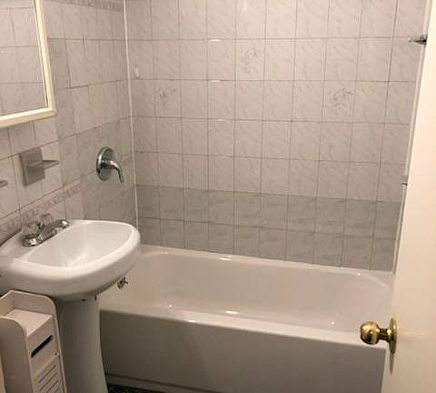 5th image of 1056 E 228th St Floor 3
