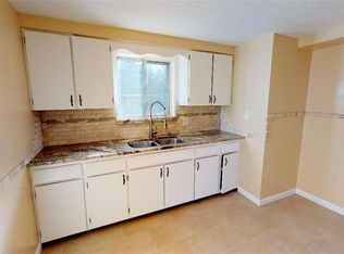 71 Beach Rd, Buffalo, NY 14225