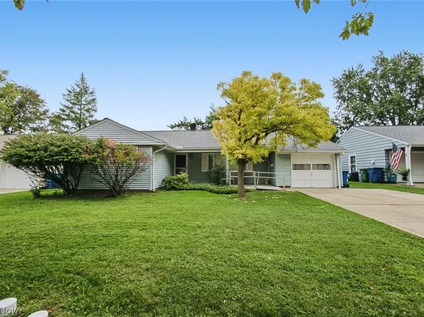 6331 Alderwood Rd, Parma Heights, OH 44130