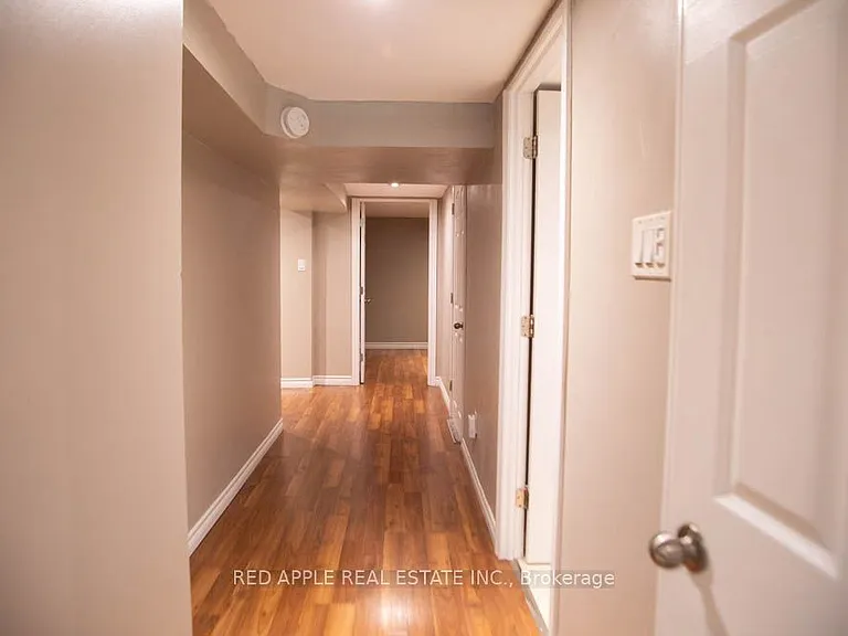 126 Longford Dr — Photo 19