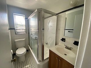5th image of 308 60th St APT B1