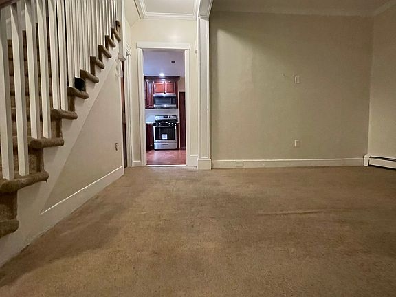 3rd image of 19 Waldo Ave