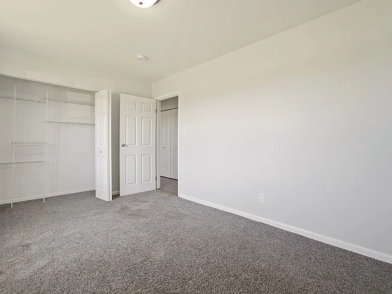4520 Ohio St — Photo 14