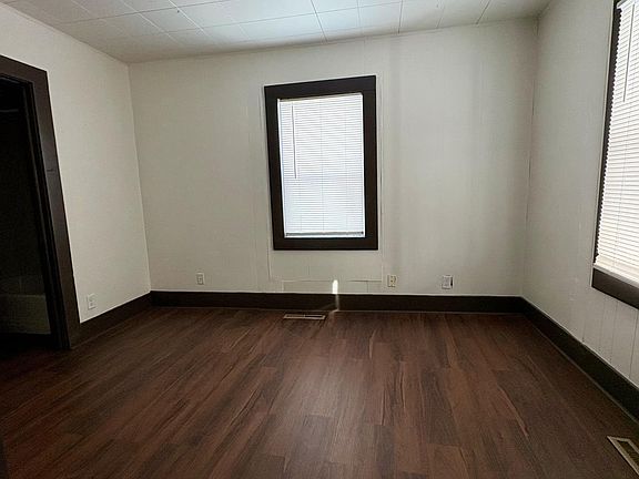 3rd image of 509 S Emporia St