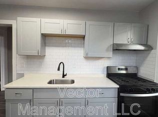 1476 Chapel St #202, New Haven, CT 06511