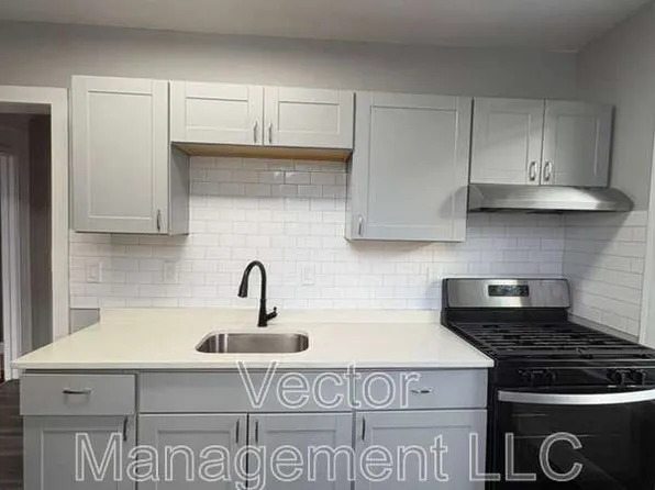 1476 Chapel St, New Haven, CT