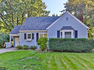 1754 Arona St, Falcon Heights, MN 55113