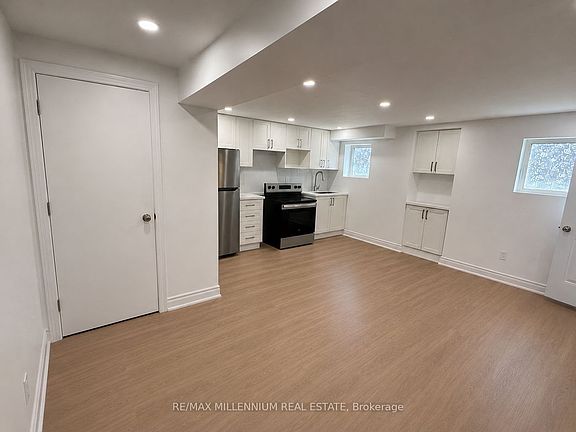2nd image of 253 Easts Corners Blvd